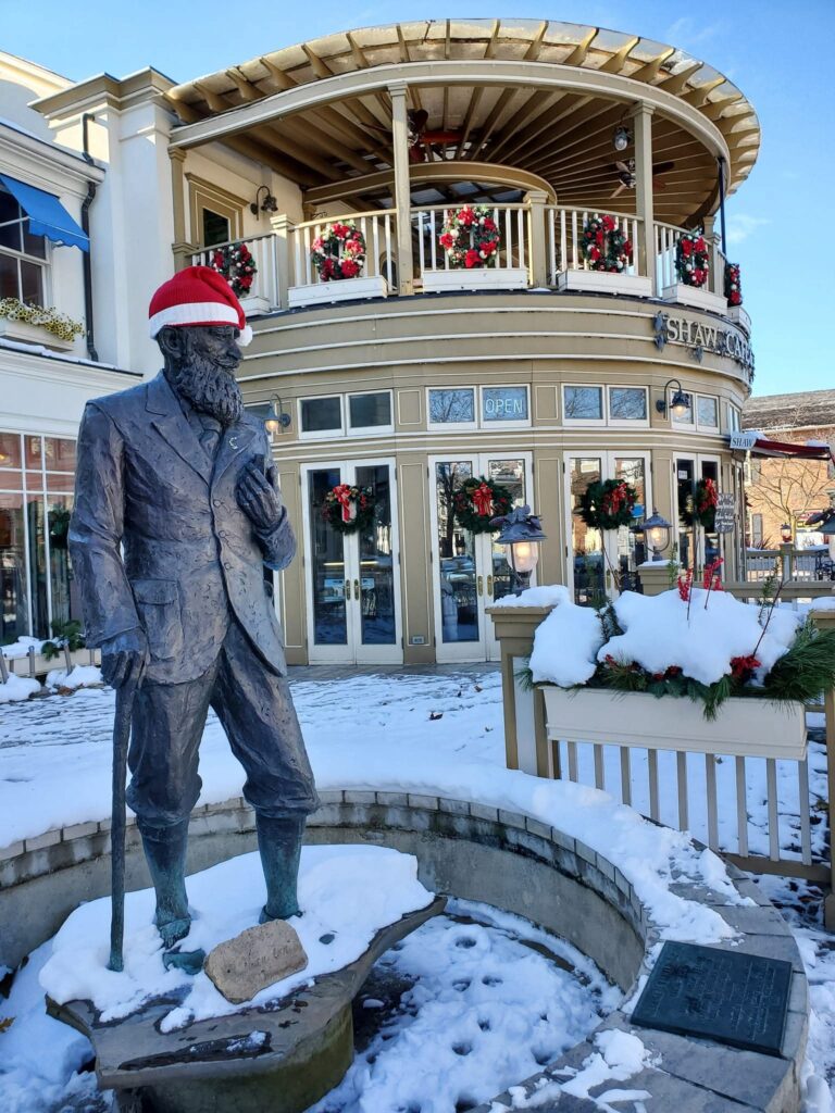 Niagara-on-the-Lake is like walking into a Hallmark movie, with the streets full of holiday decor and cheer