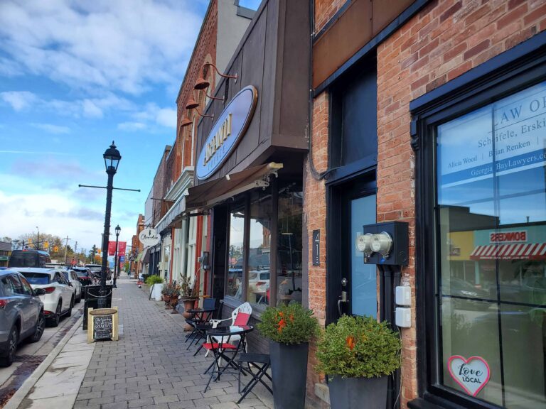 small towns to visit from Collingwood, Ontario