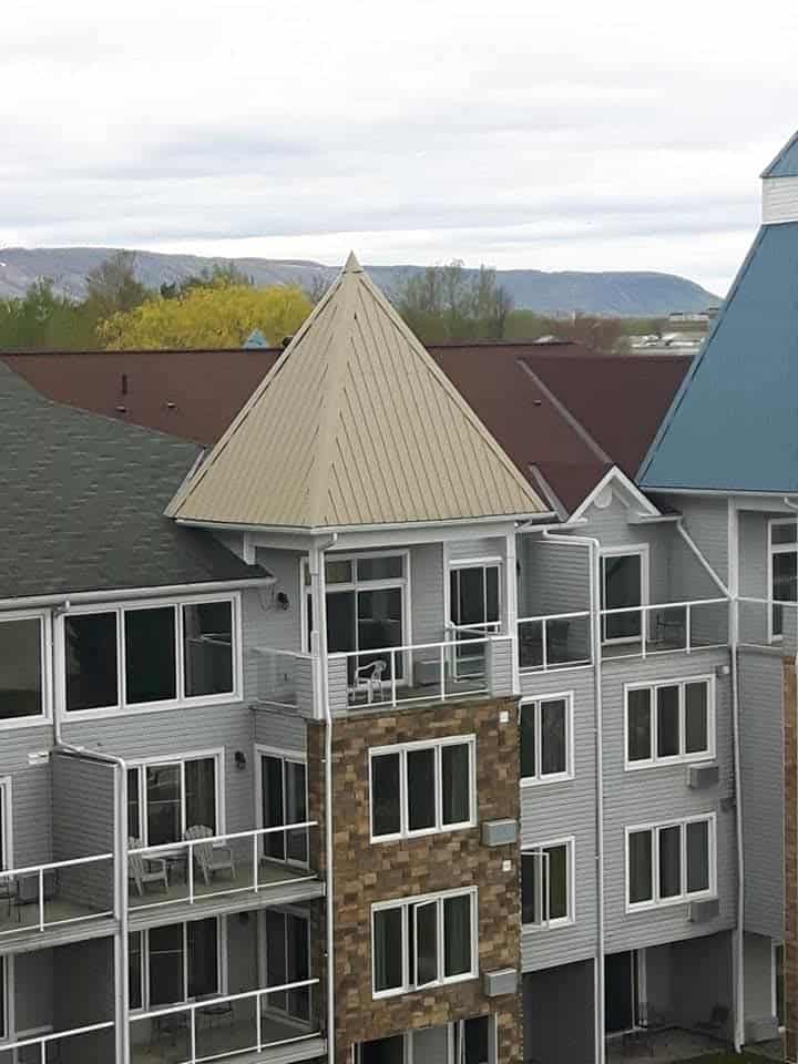 View of the balconies at the Living Water Resort, one of the best places to stay in Collingwood, Ontario
