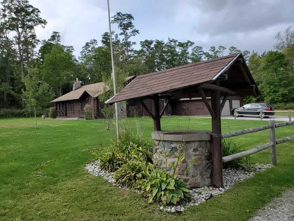 When visiting Norfolk County, the Maybee Marsh Cabin is the best place to stay when you have a large group