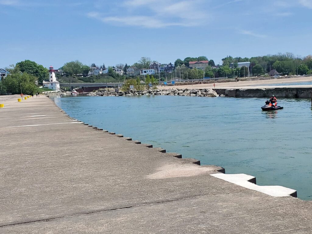 Watersports are a popular Ontario past-time. Include beach wear in your summer Ontario packing guide