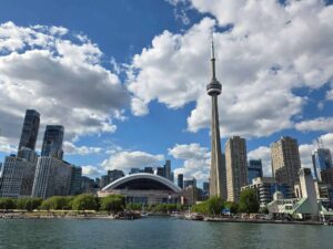 Guide To Toronto’s Neighbourhoods For 1st Time Visitors