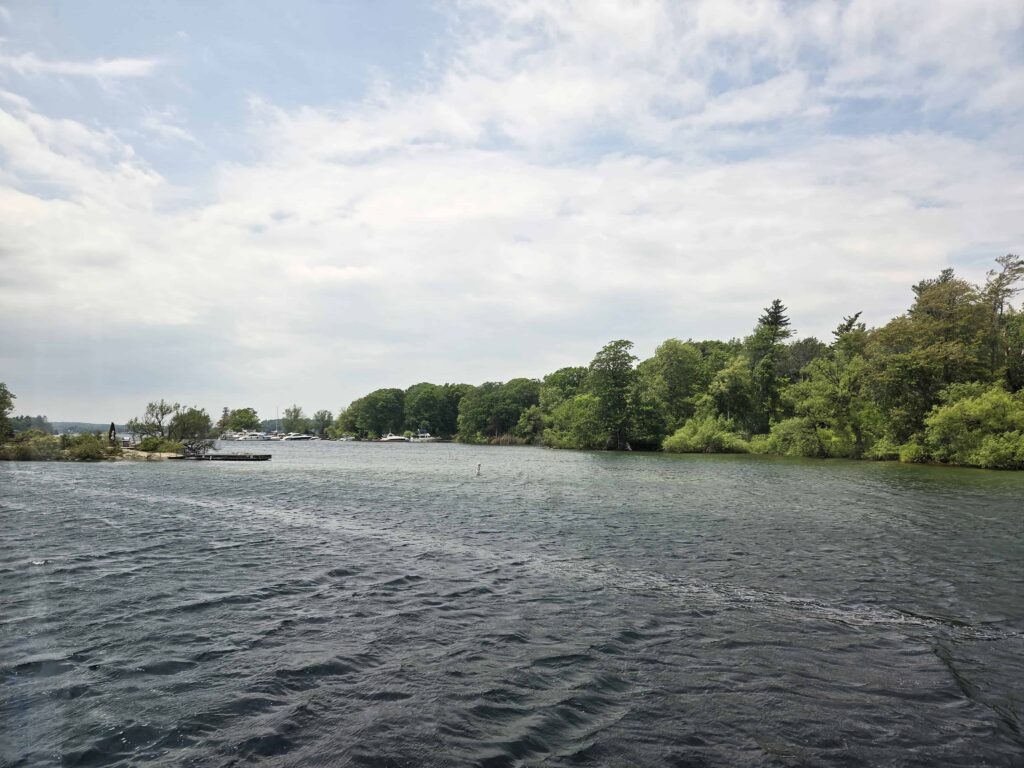 Cruising through the 1000 Islands from Kingston was absolutely breath-taking